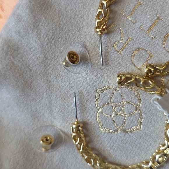 Nwt! Kemdra Scoot Maggie 1.5" Gold Hoops Earrings - Picture 5 of 10